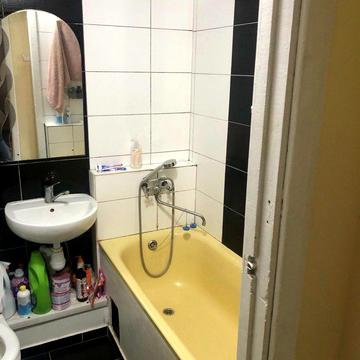 Академіка Богомольця вул., 25