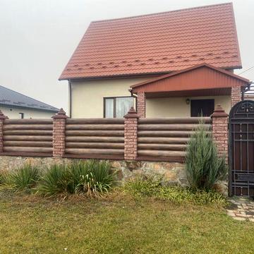 Оренда двоповерхового будинку