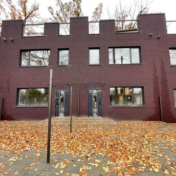 Києво-Мироцька вул., 123