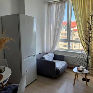 Джона Ленона вул., 41