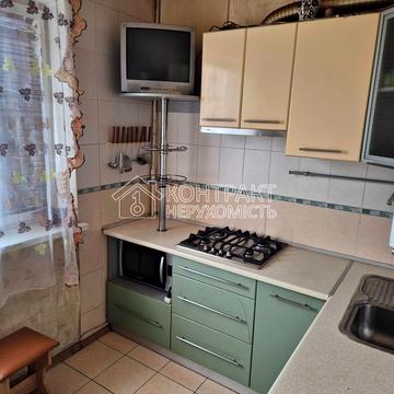 Академіка Павлова вул., 130