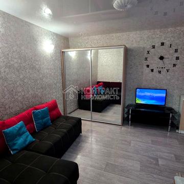 Квіткинська вул., 44