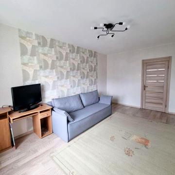 Без%.Продаж 2-х к.квартири 64 кв.м, вул.Лаврухіна 5,ТРЦ РАЙОН,Троещина