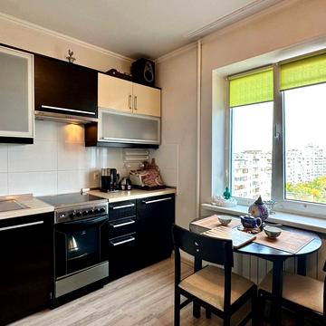 Йорданська вул. (Лайоша Гавро), 11-Д