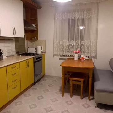 Івана Микитенка вул., 27