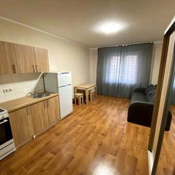 Балтійський пров., 5