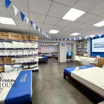 Перемоги просп., 4