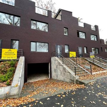 Києво-Мироцька вул., 123