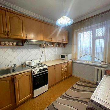 4-кімнатна квартира, район РУМу 56000 $