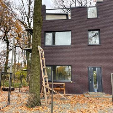 Києво-Мироцька вул., 123