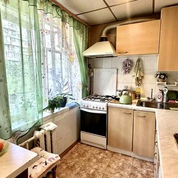 Кавказька вул., 11