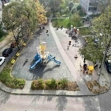 Теофіла Окуневського вул., 1