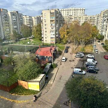 Теофіла Окуневського вул., 1