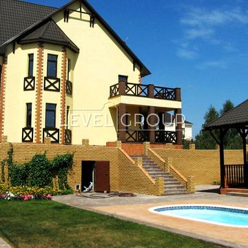 Кільцева вул.