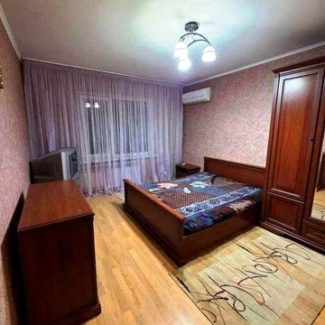 Оренда 2 кім Виноградар вул. Наталії Ужвій 9 Куренівка Орнамент 2 Пов.