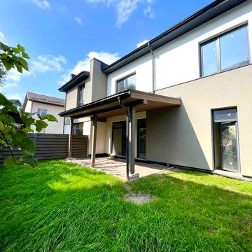 Продаж котеджу у Брюховичах біля лісі,  вул. Арктична.