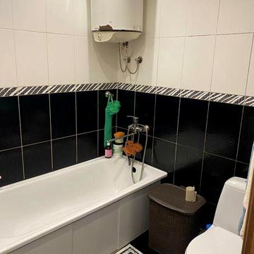 Продам 2-х кім.кв з ремонтом і меблями на 1-му районі