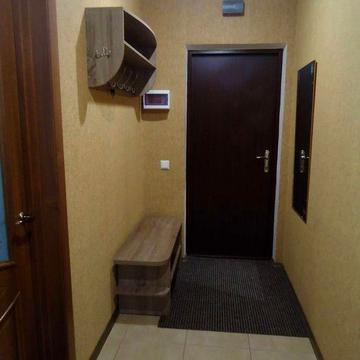 Сдам на длительный срок 1-комн. кв-ру на Браилках, новый дом, хозяин.