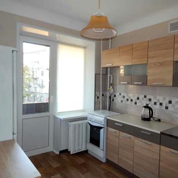 Микільсько-Ботанічна вул., 17/4