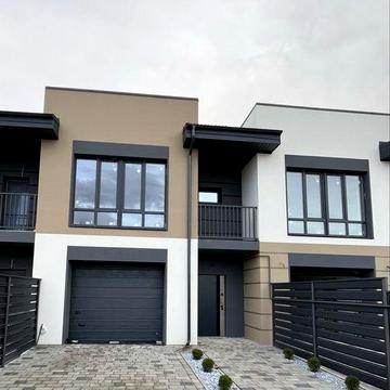 Продається таунхаус з гаражем по вул. 22 Січня