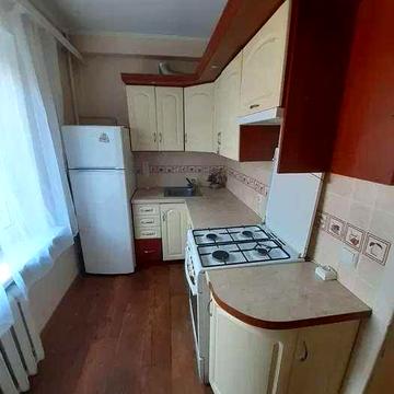 Оренда 2 кім Виноградар пр Свободи 16 Ретровіль 46м2 ГАЗ 3 Поверх