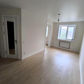 Соборна вул. (50 років Жовтня), 11