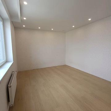 Перлинна вул., 1б