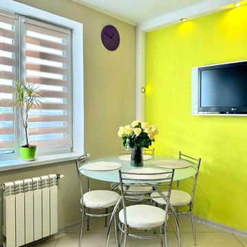 Садова вул., 37