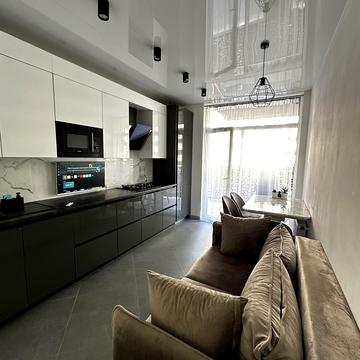 Вячеслава Чорновола просп. (), 16д