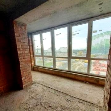 Академіка Сахарова вул., 14