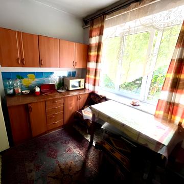 Андрія Мельника вул. (), 8а