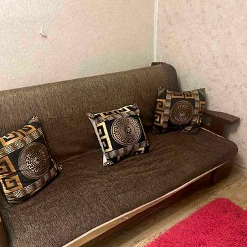 Продам двухкомнатную квартиру в центре