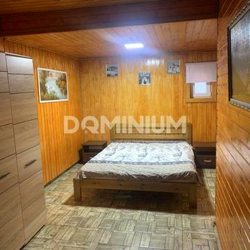 Затишний будинок-квартира з меблями та технікою