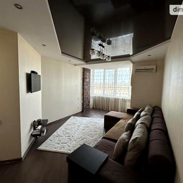 Володимира Антоновича вул. (), 35