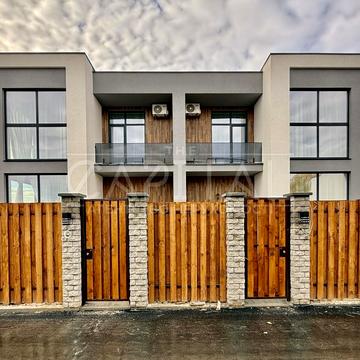 Виноградна вул., 2