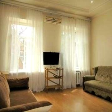 Преображенська вул., 42