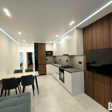 Оренда просторої 2 кім в ЖК Фемелі Плаза