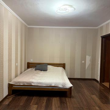 Сонячна вул., 10