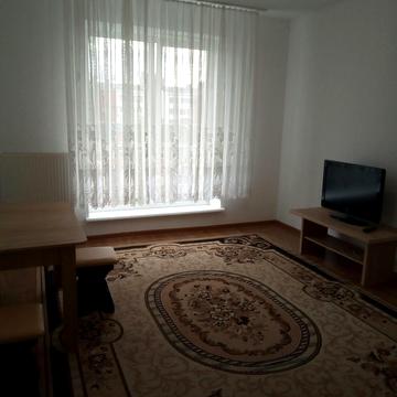 Пасічна вул., 15, 15а, 15б