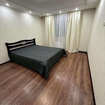 Степана Тимошенка вул., 7