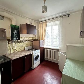 Чорновола вул., 106