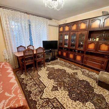 Центральний просп. (Леніна), 122