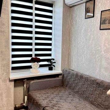 Продається 1-к.кв з якісним ремонтом поруч зі ст.м Берестейська