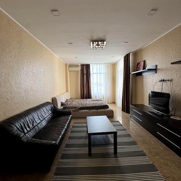 Дніпровська набережна вул., 26-Г