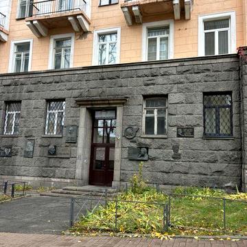 Ул.Б.Хмельницкого 68,Шевченковский р-н