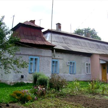 Шкільна вул., 6