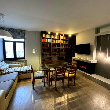 Пирогова вул., 2