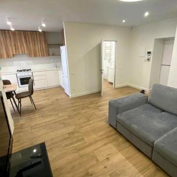 Набережна Перемоги вул., 44п