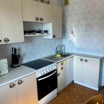 Затишна,світла,тепла 1-к квартира біля метро Дарниця