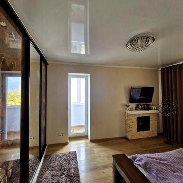 Продам 2х кімнатну квартиру пр-т Петра Калнишевського (Косіора)